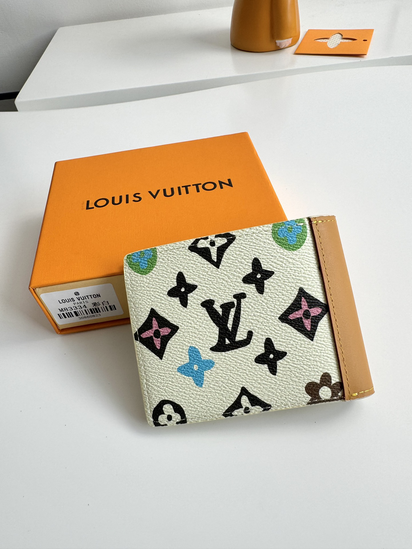 マルチカラー × ホワイト モノグラムクラッギー マルチプル ウォレット