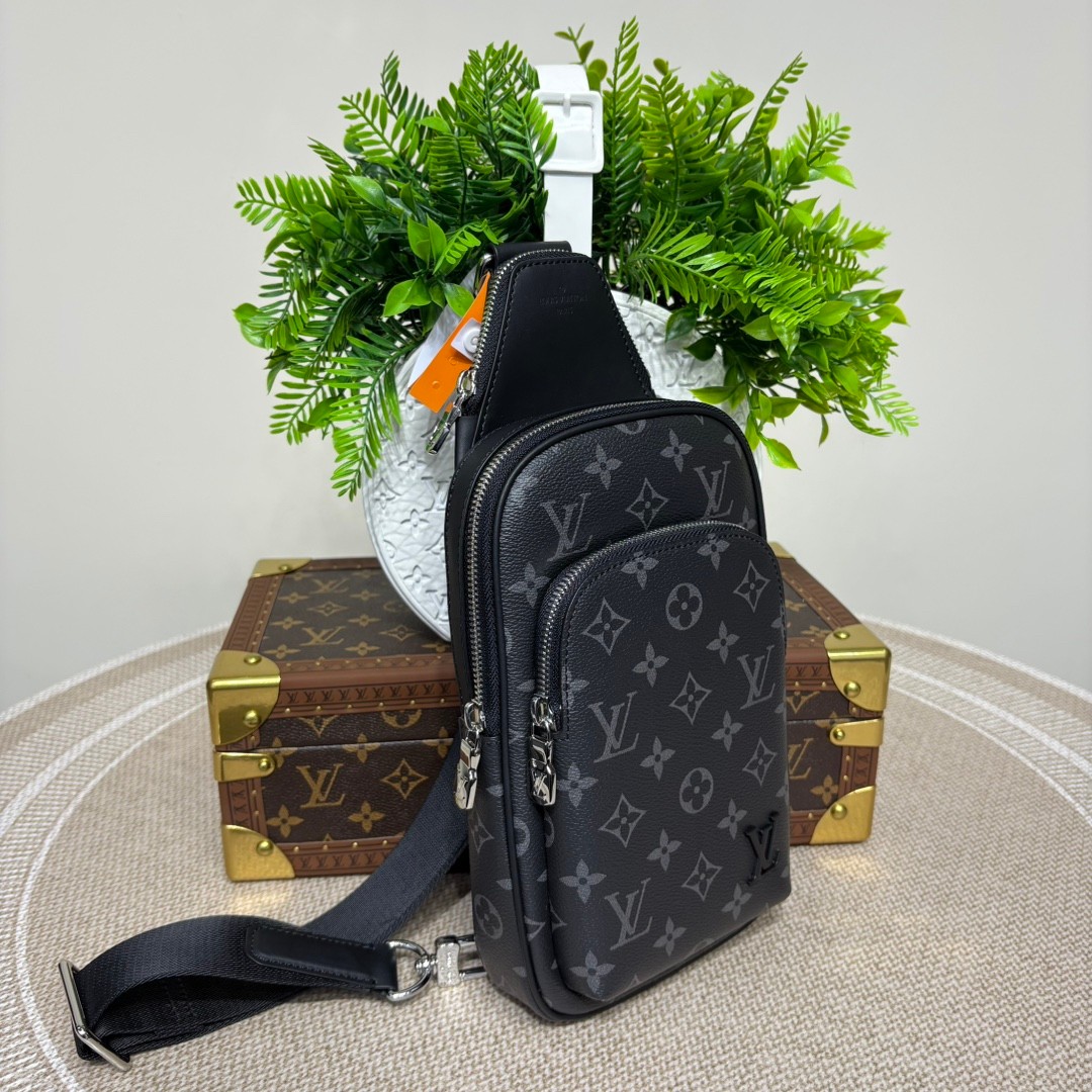 LOUIS VUITTON Avenue Slingbag PM モノグラムエクリプス ブラック クロスボディバッグ ルイヴィトン