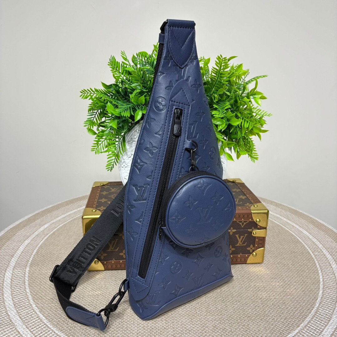 LOUIS VUITTON Duo Slingbag モノグラムシャドウ ネイビー ラウンドポーチ付き クロスボディバッグ ルイヴィトン