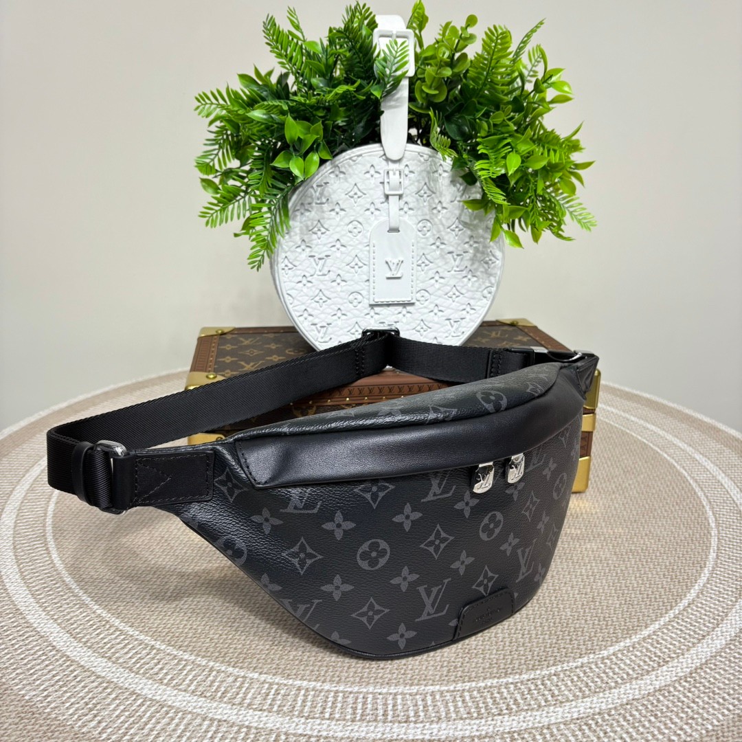 LOUIS VUITTON Discovery ウエストバッグ モノグラムエクリプス ブラック ルイヴィトン