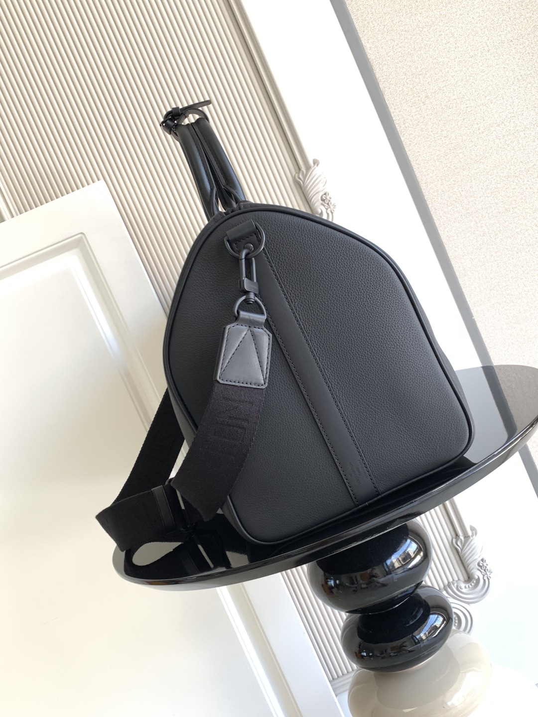 LOUIS VUITTON LV Egram カウハイド ブラック キャリーオンボストンバッグ ルイヴィトン