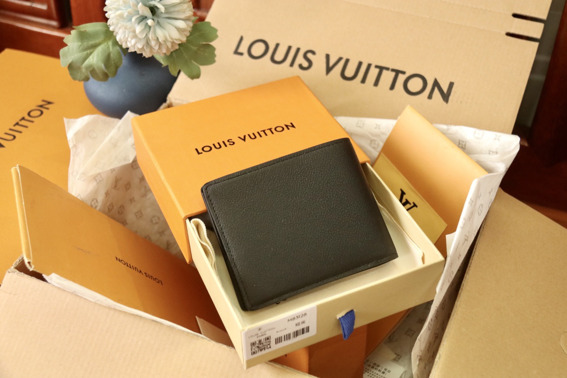 LOUIS VUITTON ポルトフォイユ・ミュルティプル タイガーレザー ブラック 二つ折り ウォレット