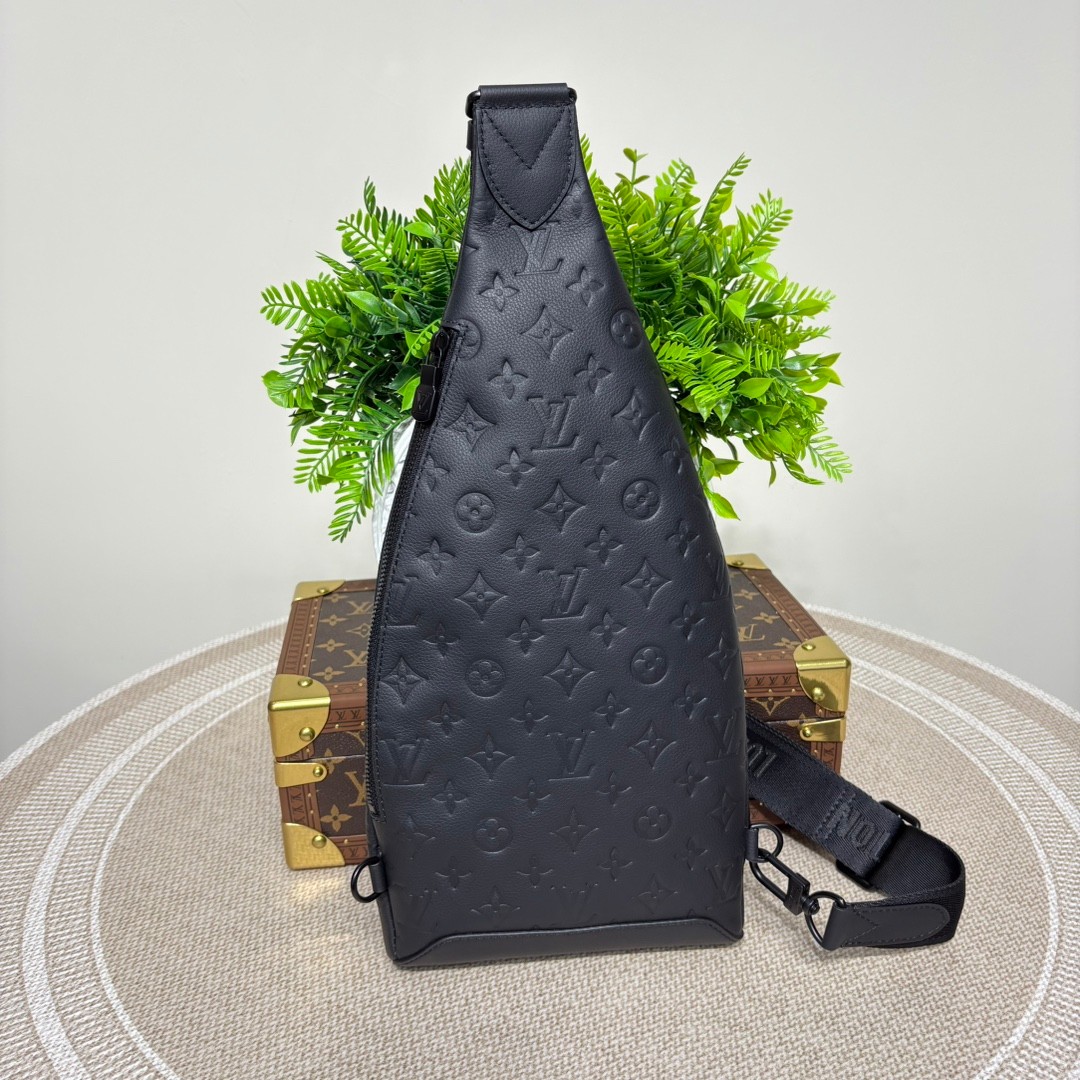 LOUIS VUITTON Duo Slingbag モノグラムエクリプス ブラック タイガレザー クロスボディバッグ ルイヴィトン