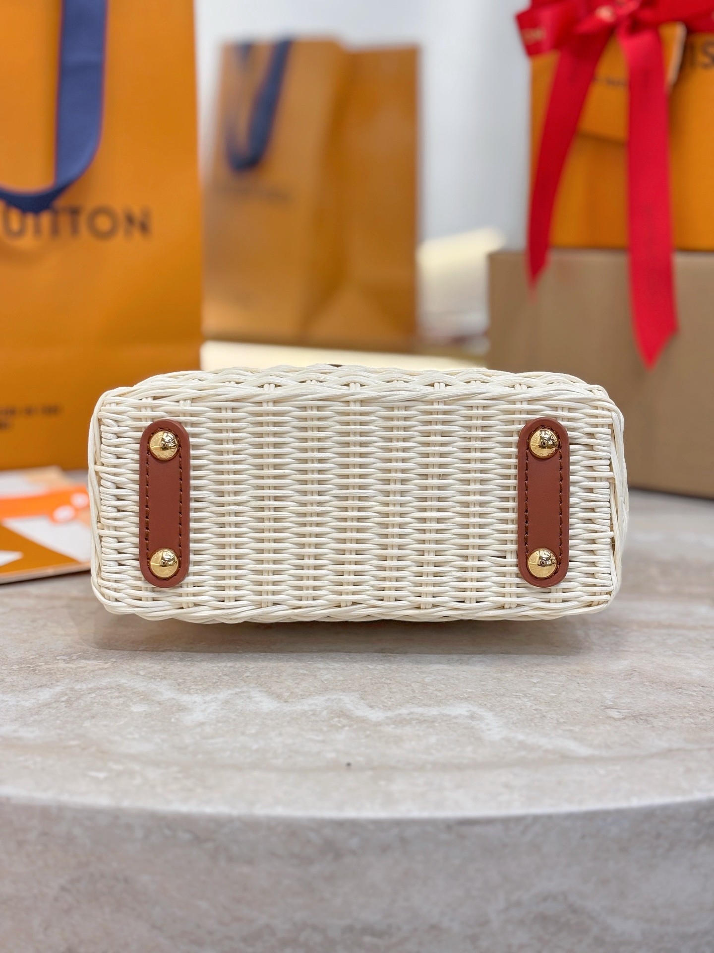 LOUIS VUITTON Capucines ミニ ラタン ハンドバッグ ブラウン サマーコレクション ルイヴィトン