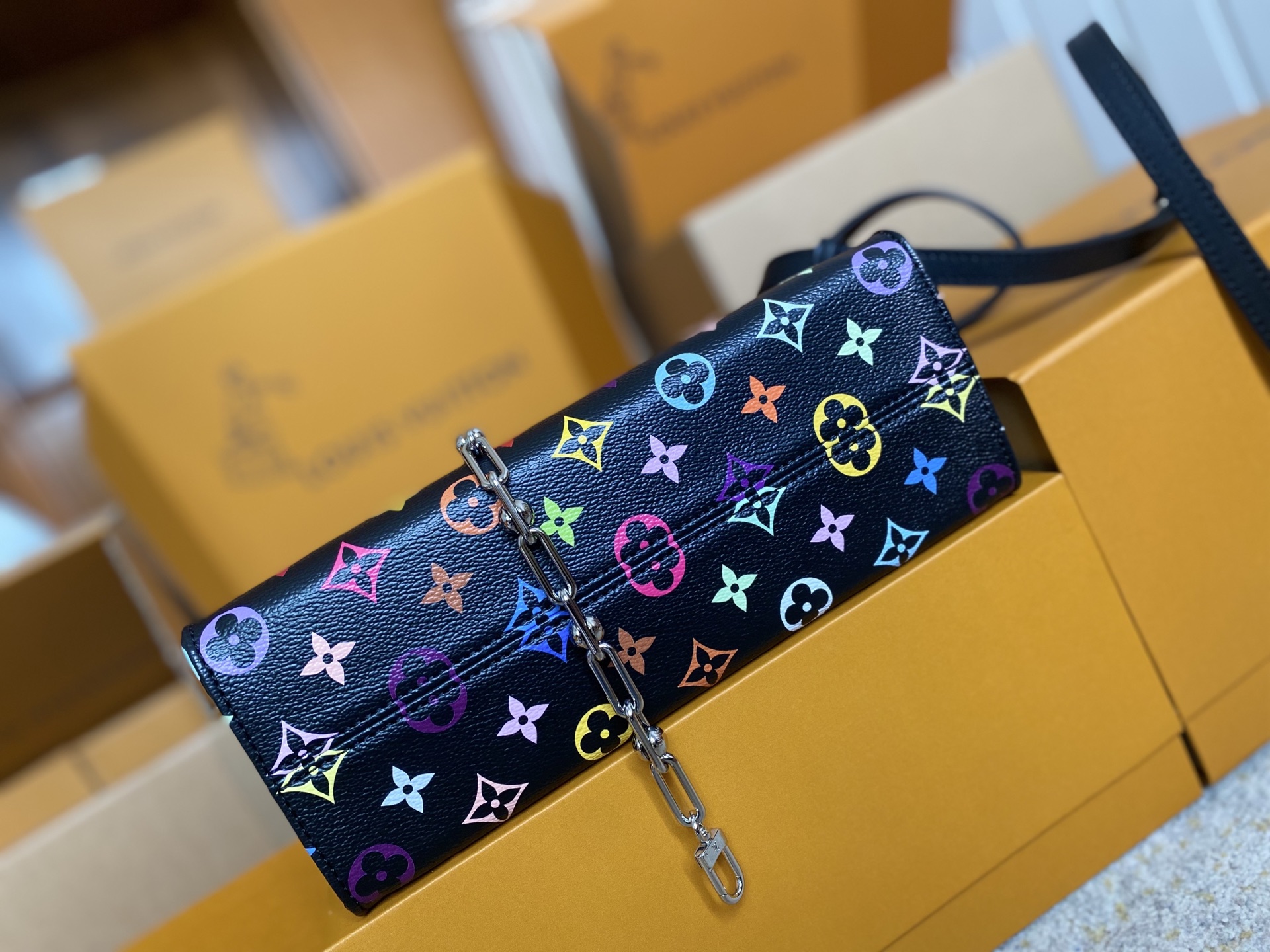 LOUIS VUITTON OnTheGo East West モノグラムマルチカラー 村上隆コラボ クロスボディバッグ ルイヴィトン