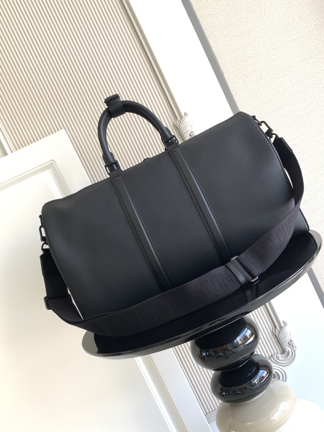 LOUIS VUITTON LV Egram カウハイド ブラック キャリーオンボストンバッグ ルイヴィトン