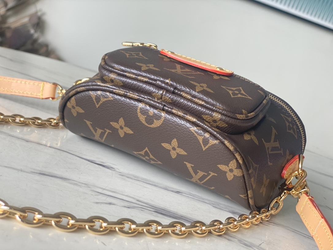 LOUIS VUITTON ミニウエストバッグ モノグラム キャンバス ゴールドチェーン レザーストラップ ルイヴィトン
