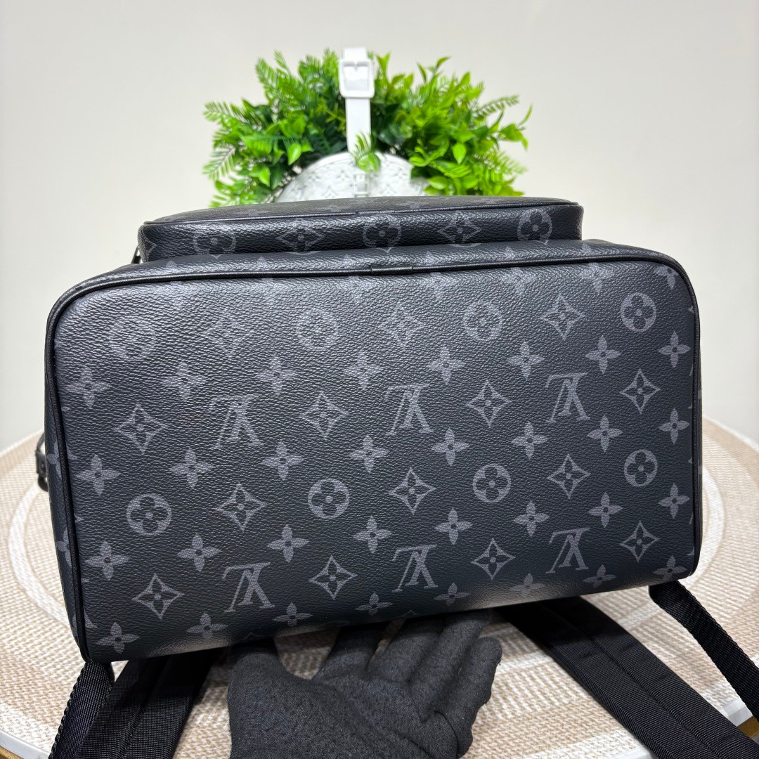 LOUIS VUITTON Montsouris バックパック モノグラムエクリプス ブラック クロスボディバッグ ルイヴィトン