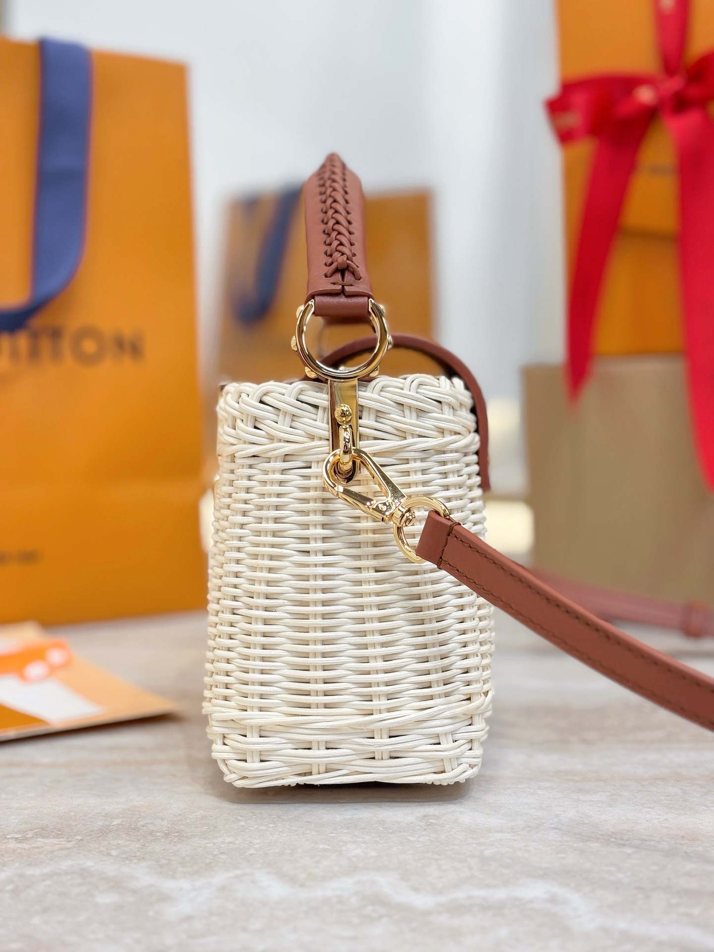 LOUIS VUITTON Capucines ミニ ラタン ハンドバッグ ブラウン サマーコレクション ルイヴィトン