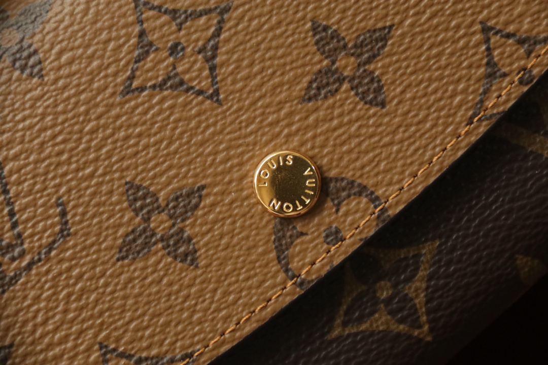 LOUIS VUITTON エミリー・ウォレット モノグラム × モノグラムリバース ブラウン × カーキ フリップ式 ロングウォレット
