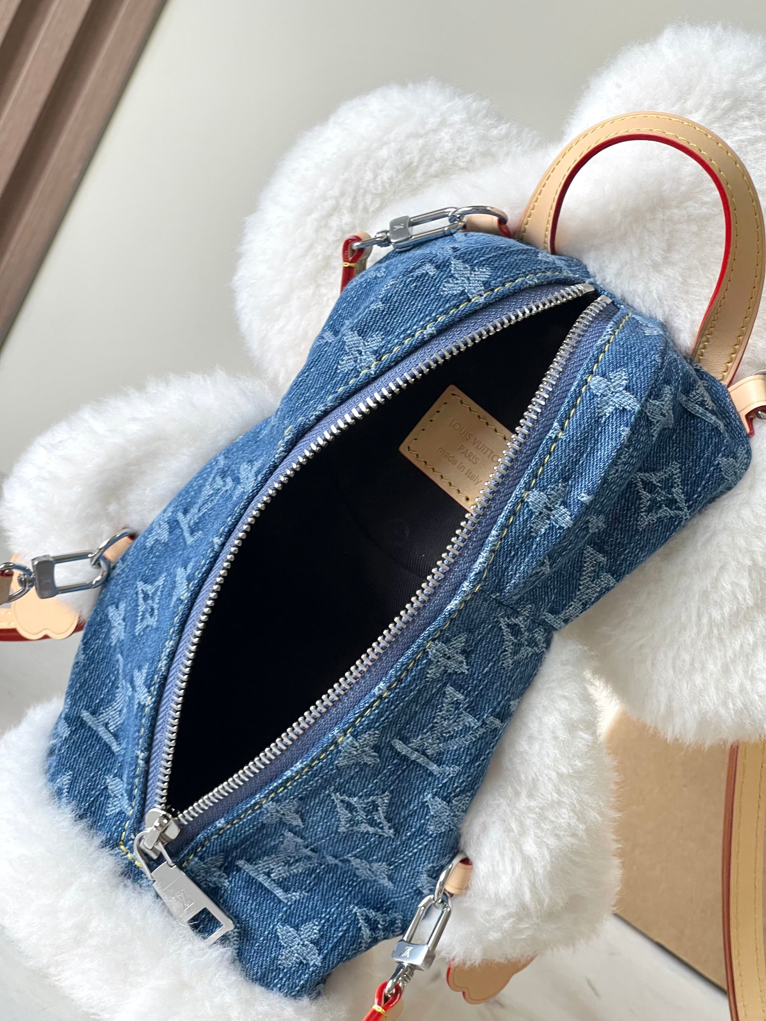 LOUIS VUITTON Ski Vivienne バックパック メリノウール デニム スペシャルエディション ルイヴィトン