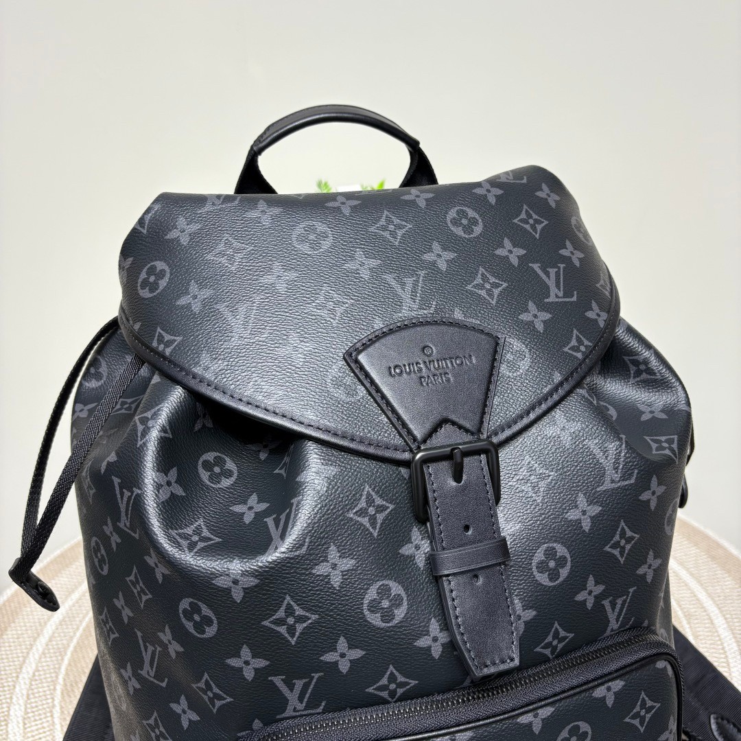 LOUIS VUITTON Montsouris バックパック モノグラムエクリプス ブラック クロスボディバッグ ルイヴィトン