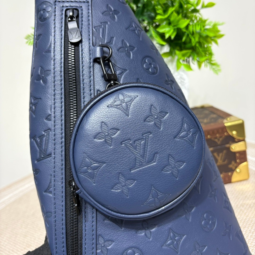 LOUIS VUITTON Duo Slingbag モノグラムシャドウ ネイビー ラウンドポーチ付き クロスボディバッグ ルイヴィトン