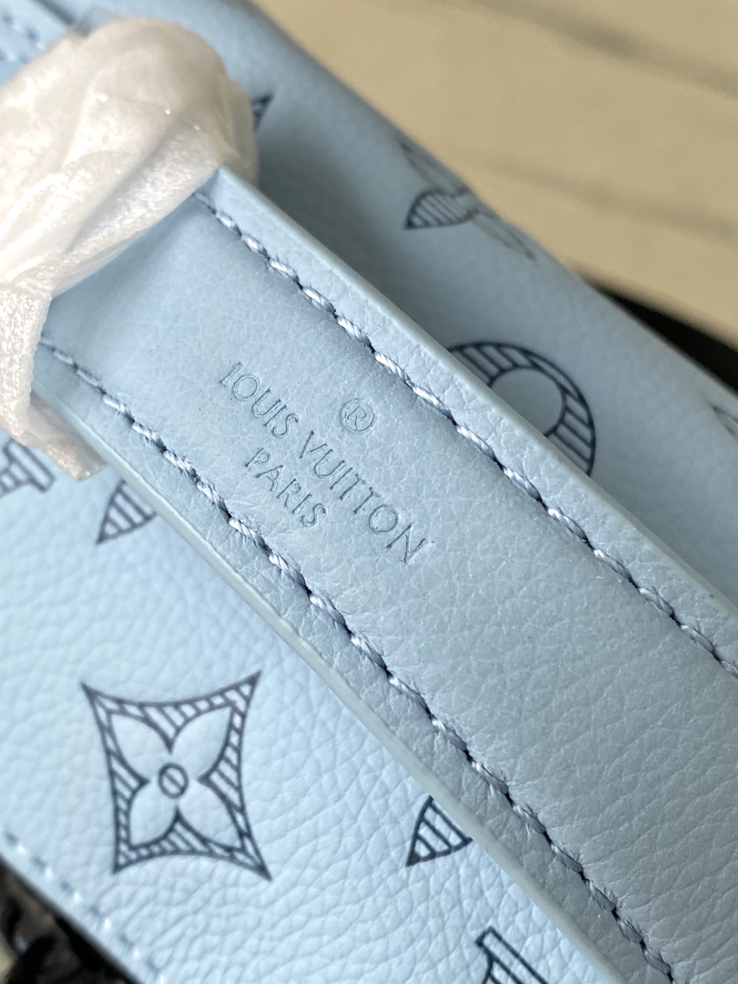 LOUIS VUITTON Rush ウエストバッグ モノグラムシャドウ ブルー クロスボディバッグ ルイヴィトン