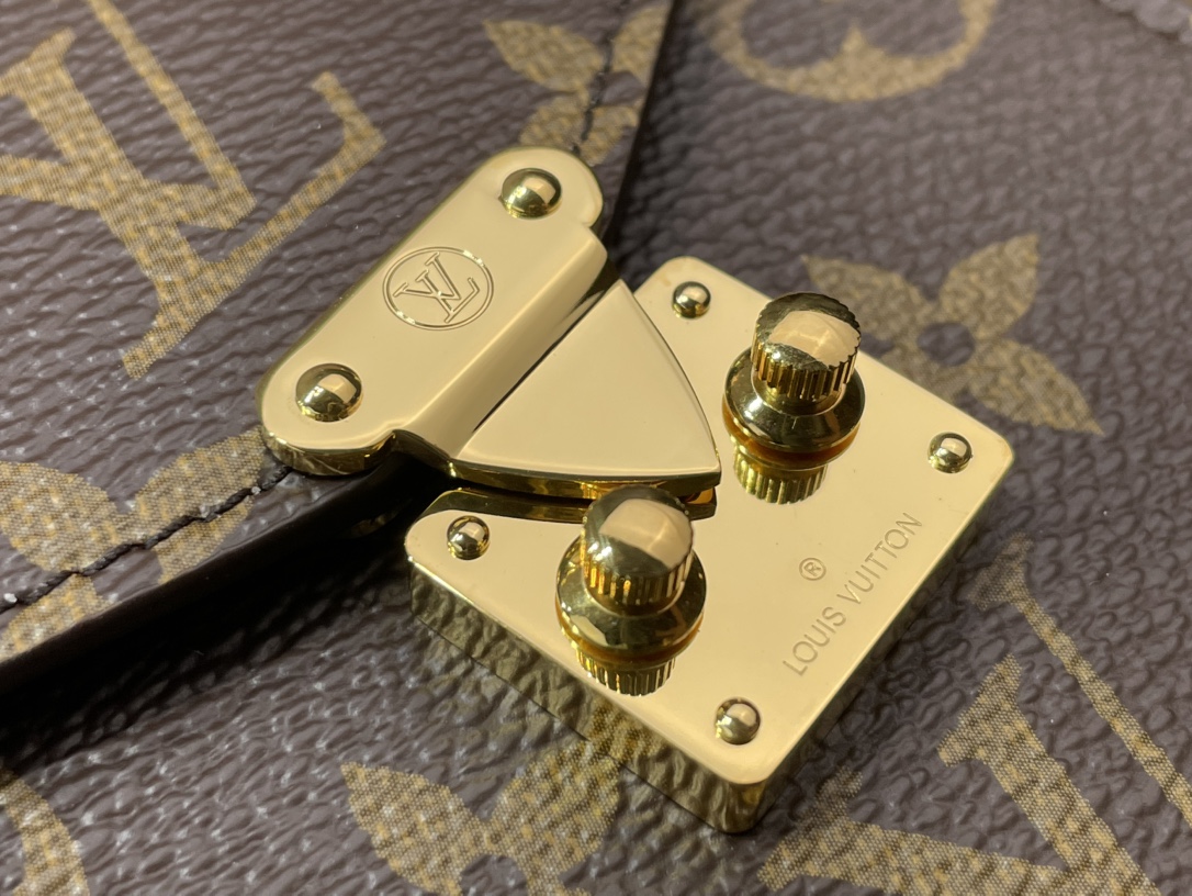 LOUIS VUITTON Métis フォンポーチ モノグラム クロスボディバッグ ルイヴィトン