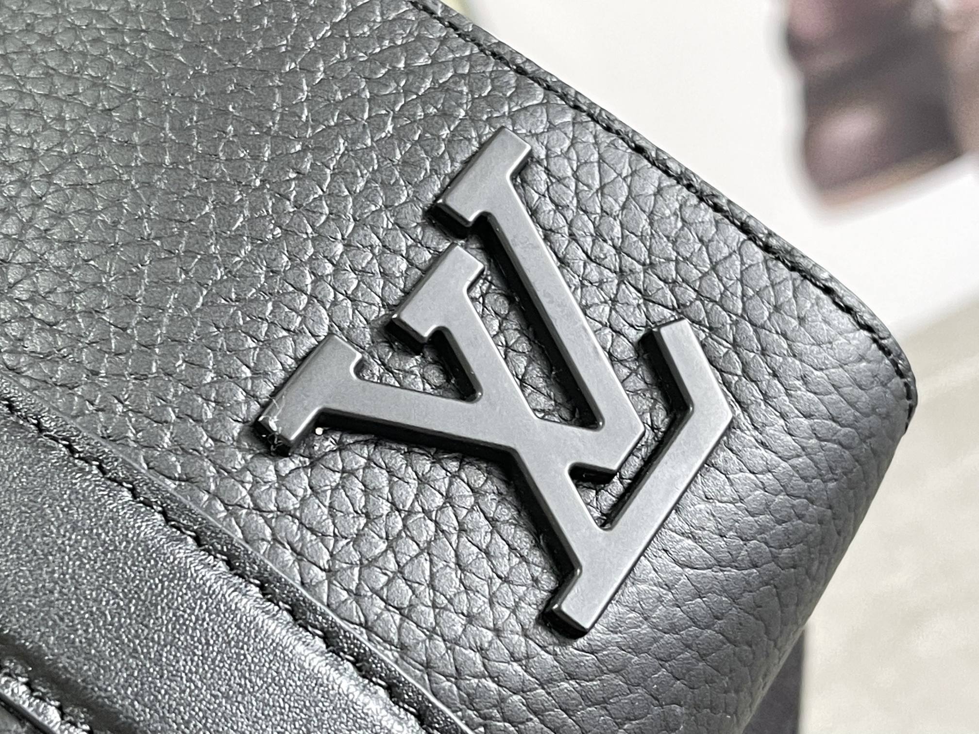 LOUIS VUITTON（ルイヴィトン）シティキーポル
