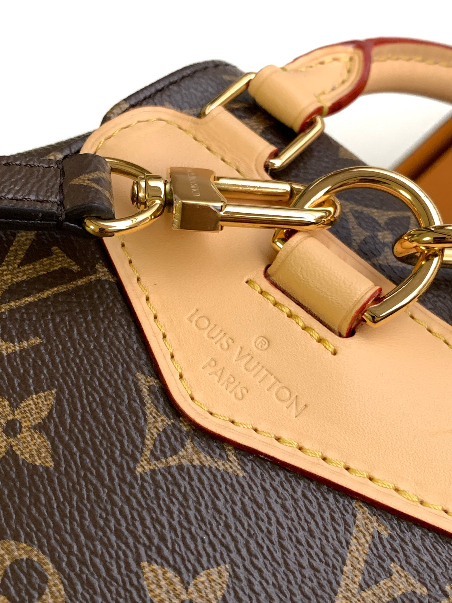 LOUIS VUITTON Montsouris ミニ モノグラム キャンバス バックパック ルイヴィトン