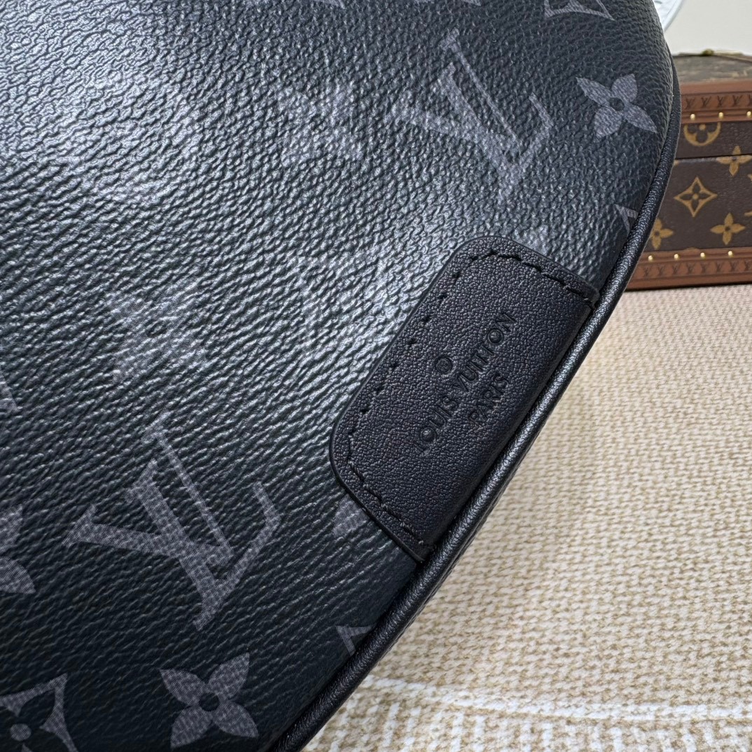 LOUIS VUITTON Discovery ウエストバッグ モノグラムエクリプス ブラック ルイヴィトン