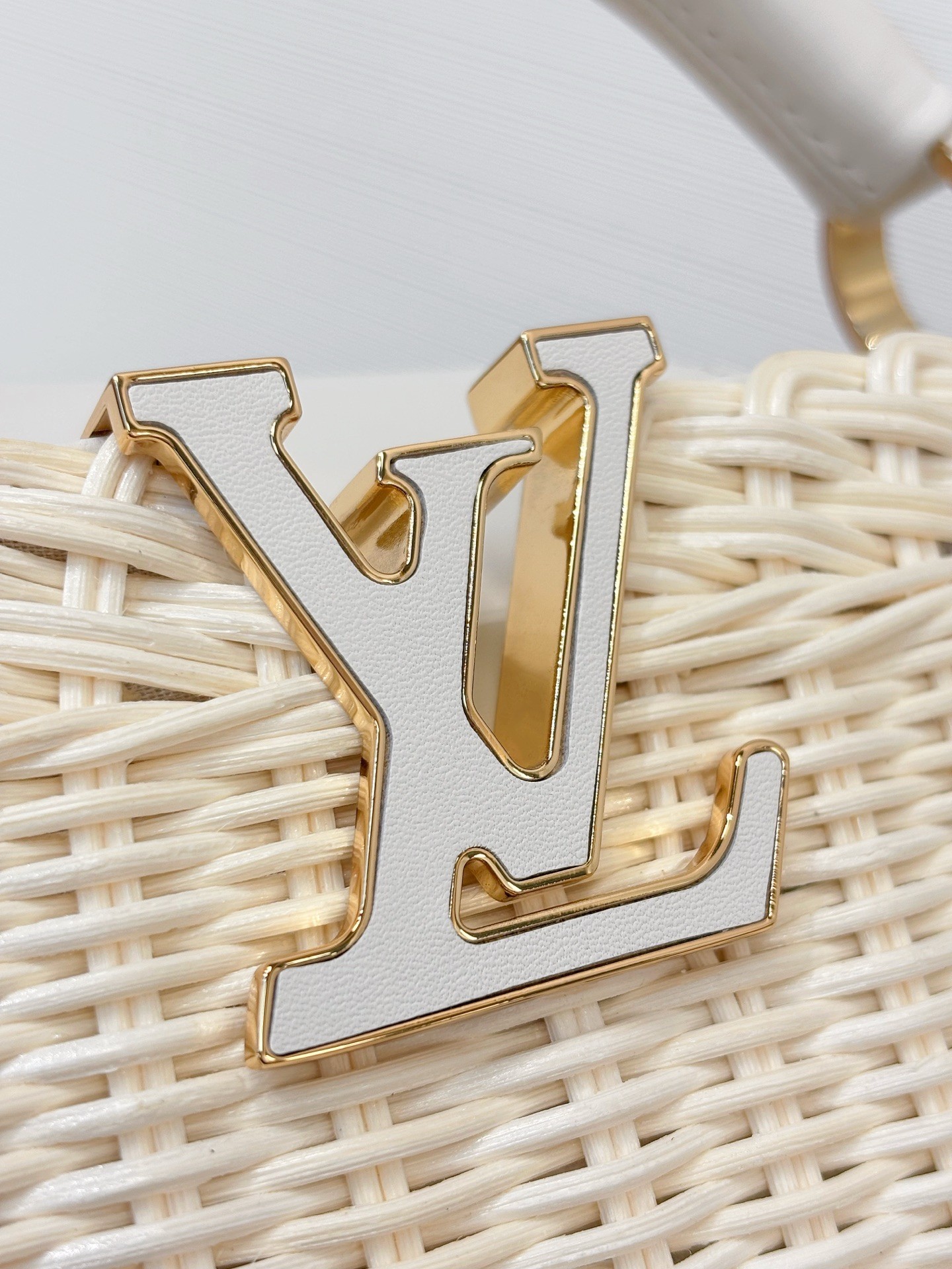 LOUIS VUITTON Capucines ミニ ラタン ハンドバッグ ホワイト サマーコレクション ルイヴィトン
