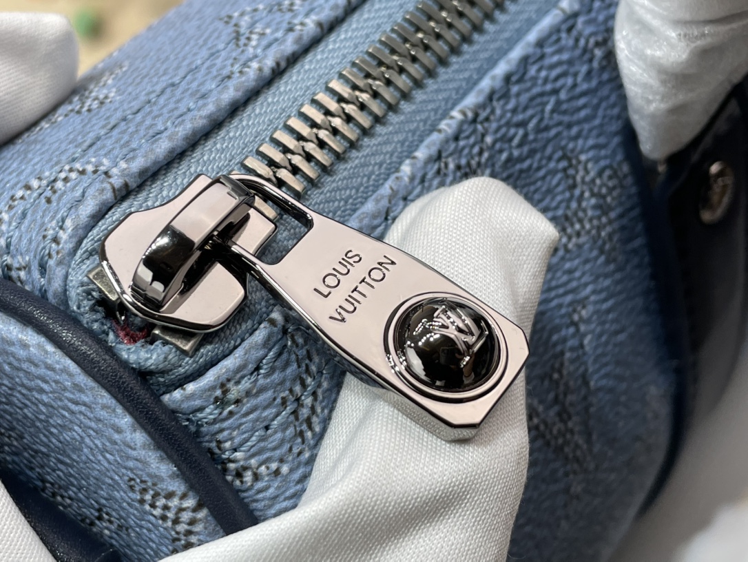 LOUIS VUITTON Keepall Bandoulière 25 モノグラムヘリテージ ブルー オーシャンインスピレーション ボストンバッグ ルイヴィトン