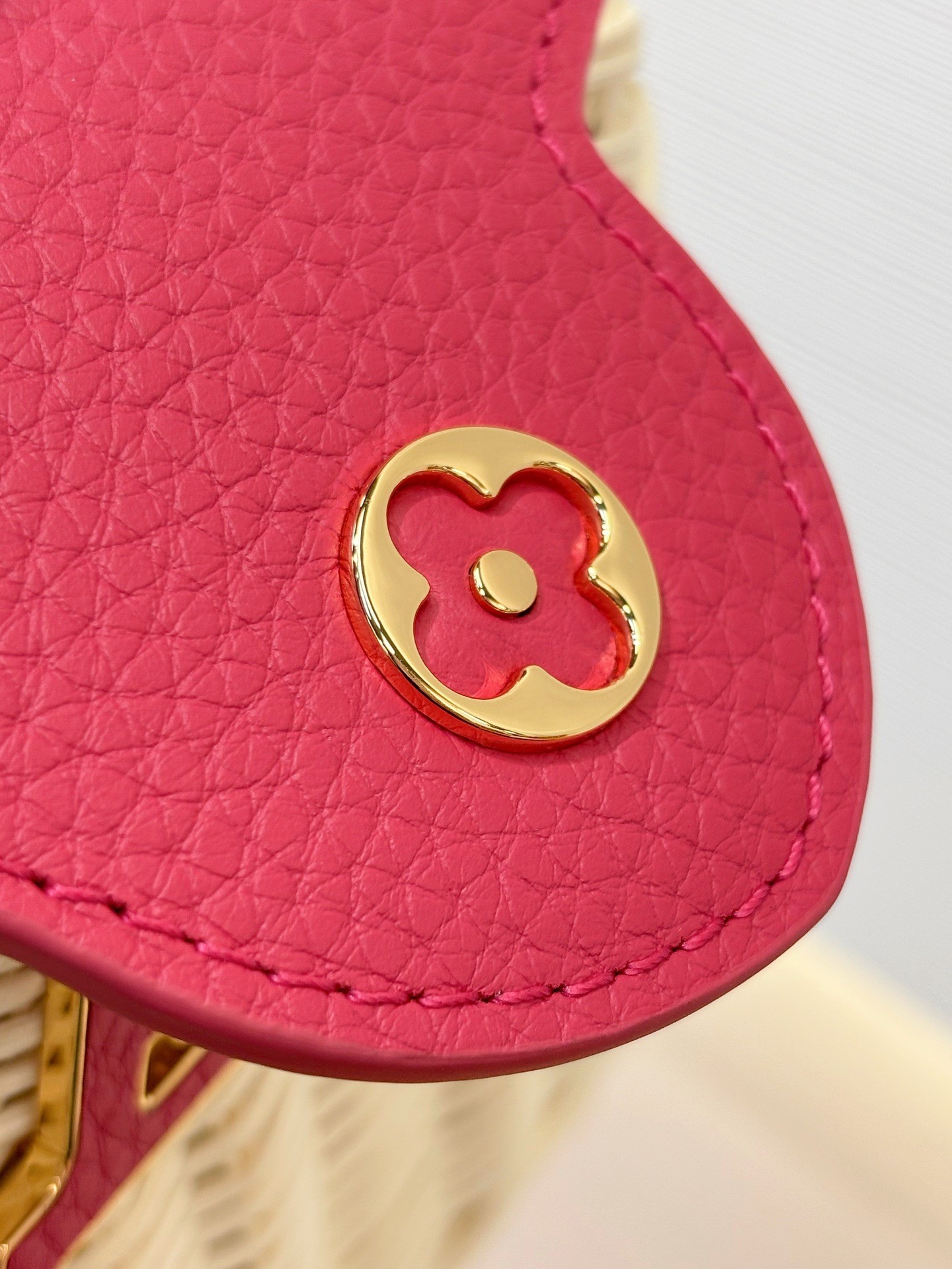 LOUIS VUITTON Capucines ミニ ラタン ハンドバッグ ピンク サマーコレクション ルイヴィトン