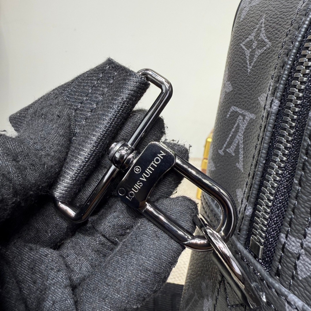 LOUIS VUITTON ウィークエンドトラベルバッグ モノグラムエクリプス ブラック ホライゾントランク対応 ルイヴィトン