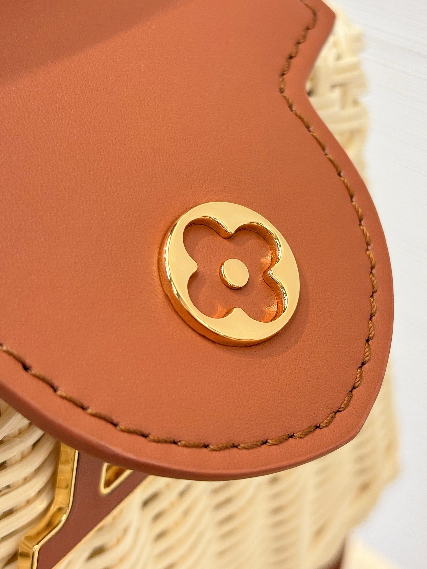 LOUIS VUITTON Capucines ミニ ラタン ハンドバッグ ブラウン サマーコレクション ルイヴィトン