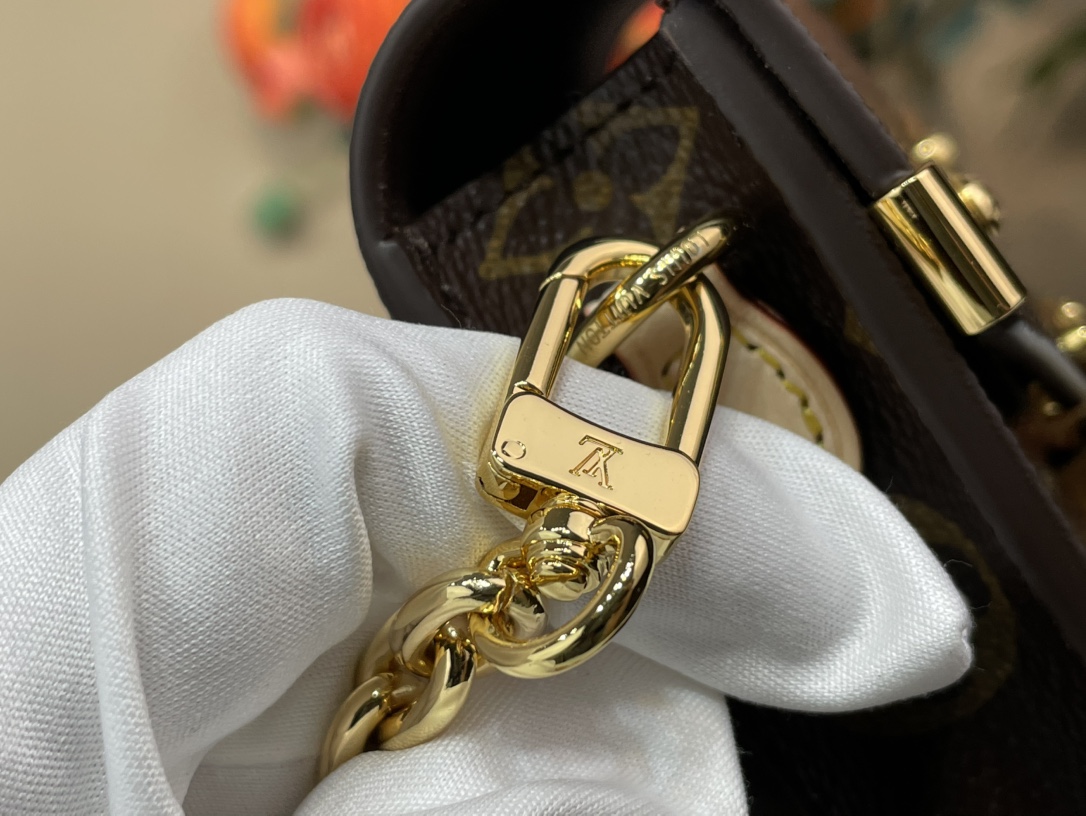 LOUIS VUITTON Métis フォンポーチ モノグラム クロスボディバッグ ルイヴィトン