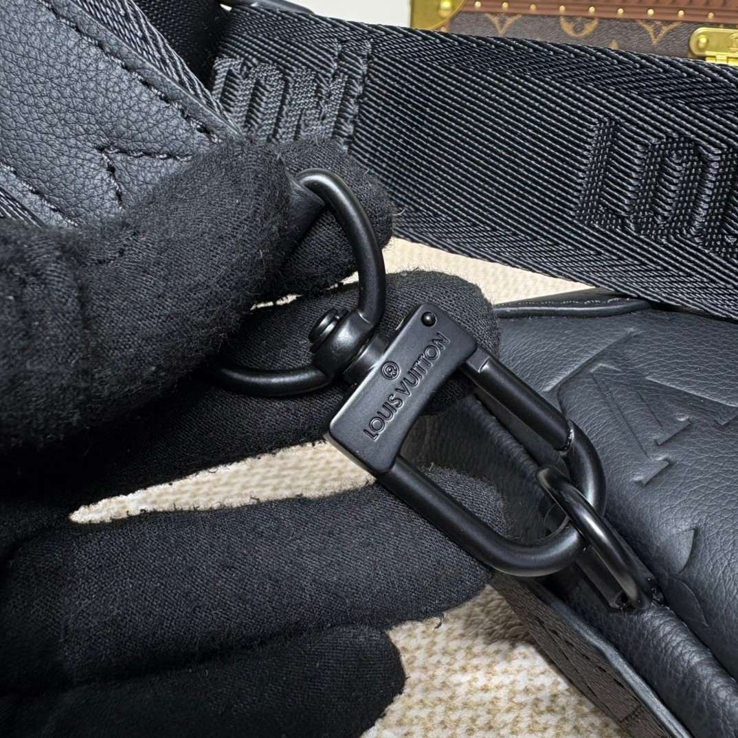 LOUIS VUITTON Duo Slingbag モノグラムエクリプス ブラック タイガレザー クロスボディバッグ ルイヴィトン