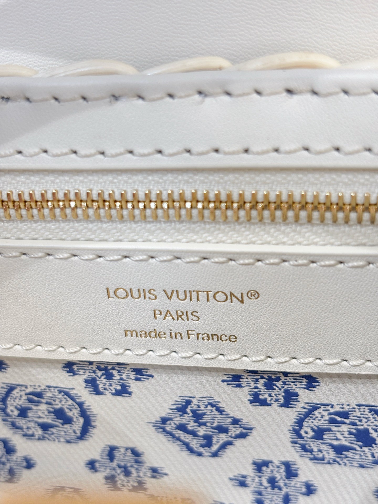 LOUIS VUITTON Capucines ミニ ラタン ハンドバッグ ホワイト サマーコレクション ルイヴィトン