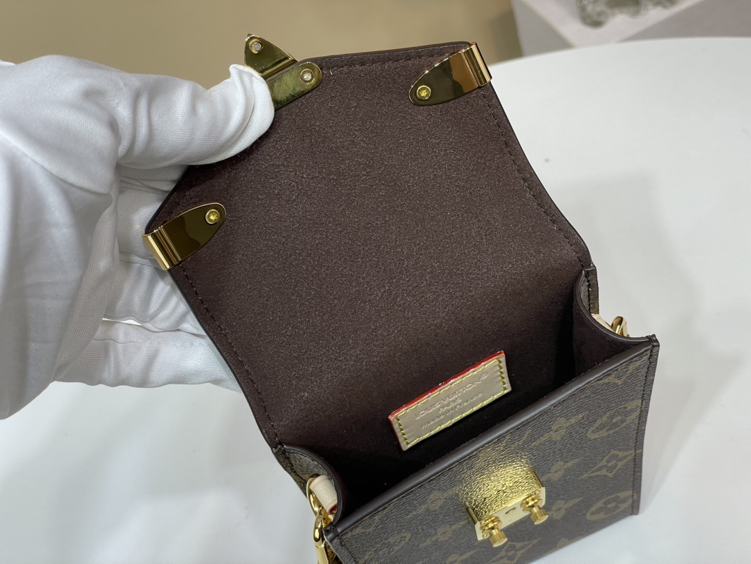 LOUIS VUITTON Métis フォンポーチ モノグラム クロスボディバッグ ルイヴィトン