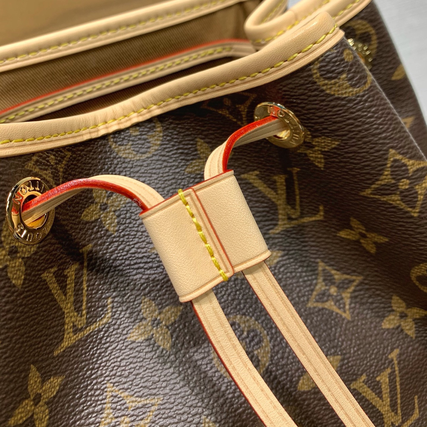 LOUIS VUITTON Montsouris PM モノグラム リュックサック ルイヴィトン