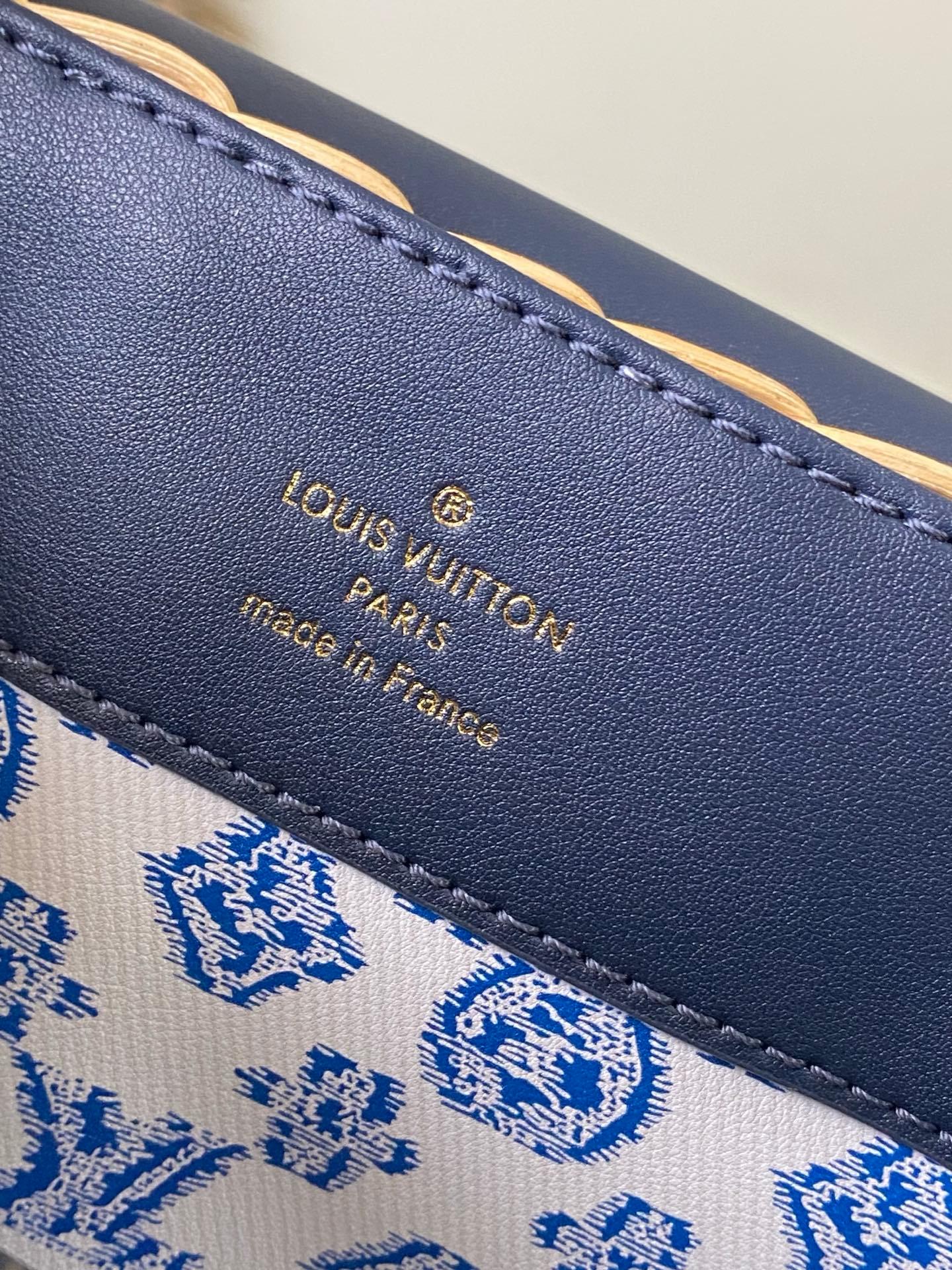 LOUIS VUITTON Capucines BB 藤編み ネイビー クロスボディバッグ ルイヴィトン
