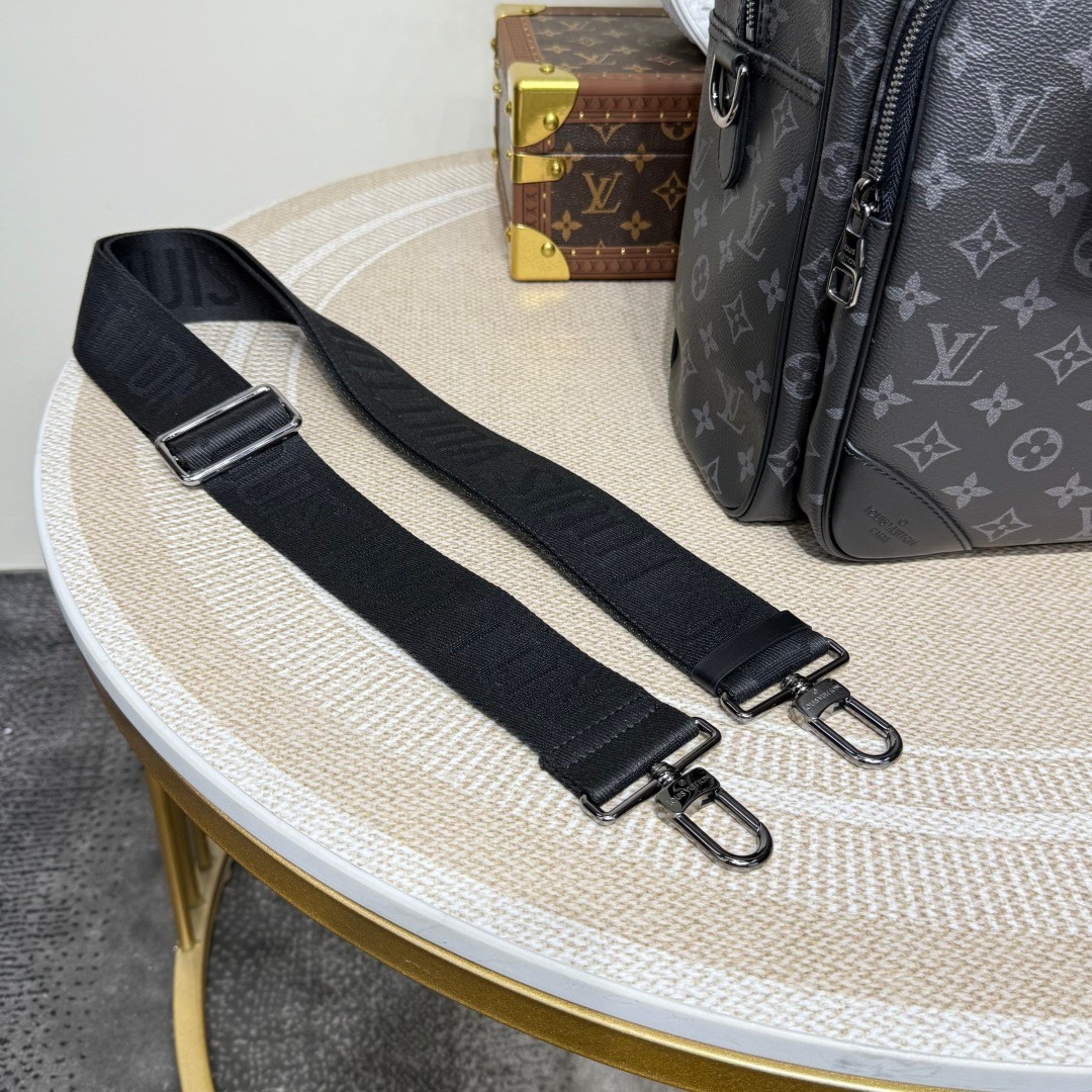 LOUIS VUITTON ウィークエンドトラベルバッグ モノグラムエクリプス ブラック ホライゾントランク対応 ルイヴィトン