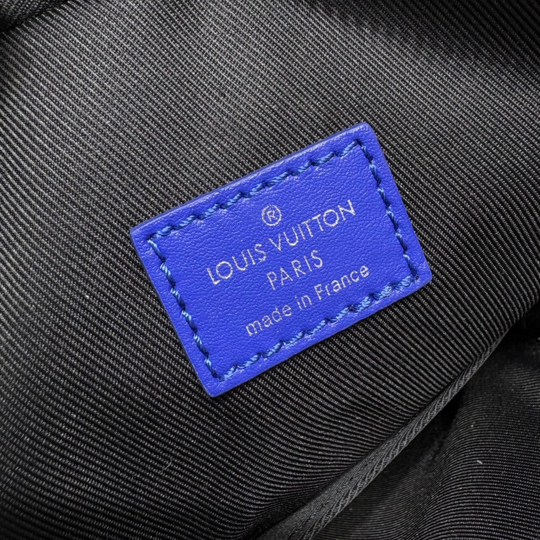 LOUIS VUITTON Avenue Slingbag ダミエグラフィット インディゴ ブルーアクセント クロスボディバッグ ルイヴィトン