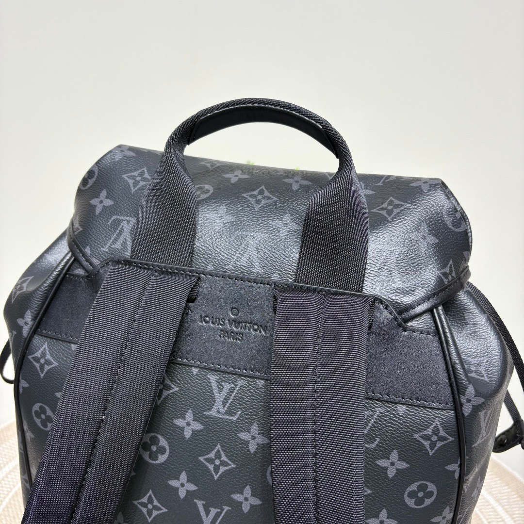 LOUIS VUITTON Montsouris バックパック モノグラムエクリプス ブラック クロスボディバッグ ルイヴィトン