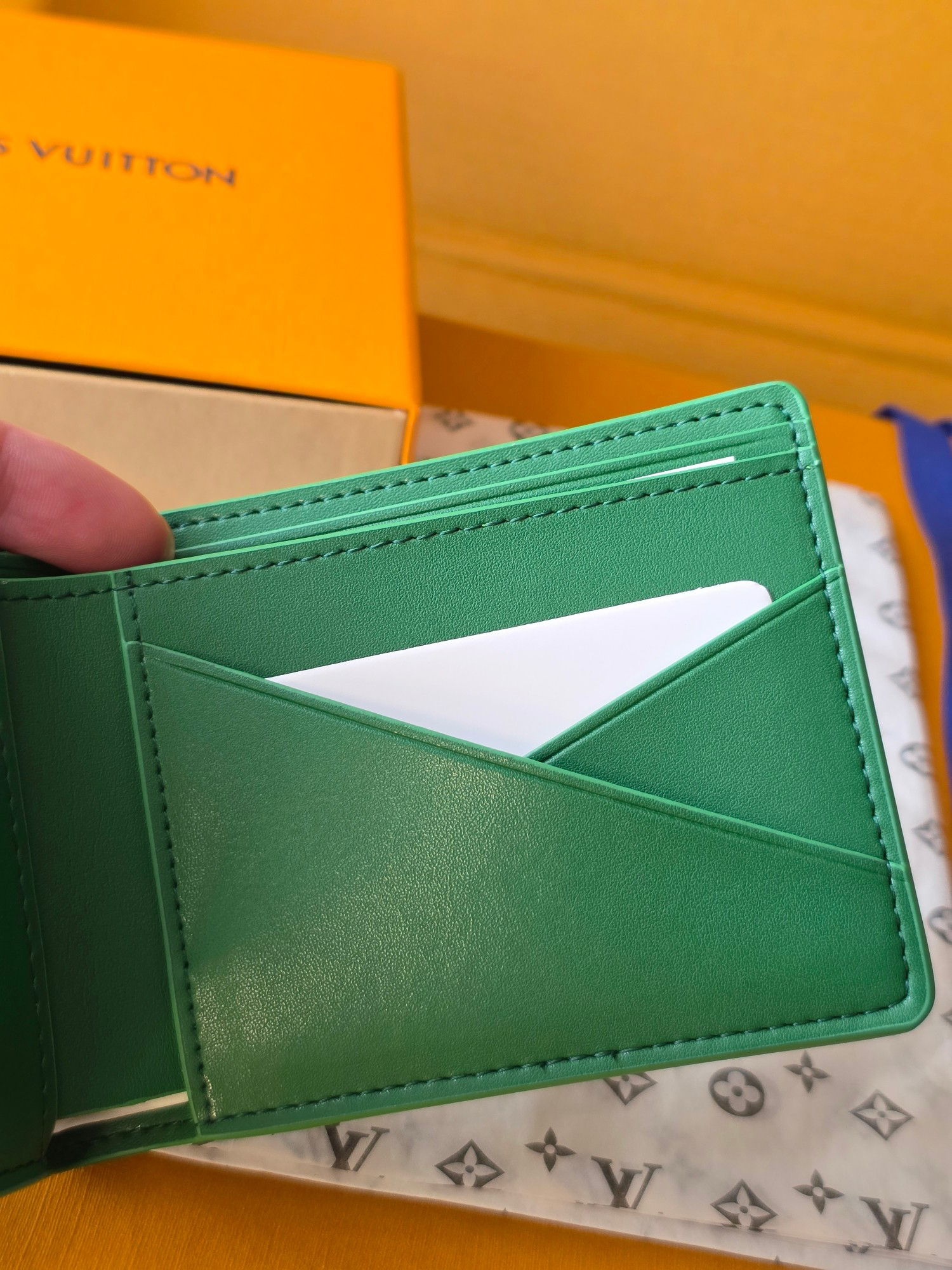 LOUIS VUITTON ポルトフォイユ・ミュルティプル ワックスドカーフスキン ターコイズブルー 二つ折り ウォレット