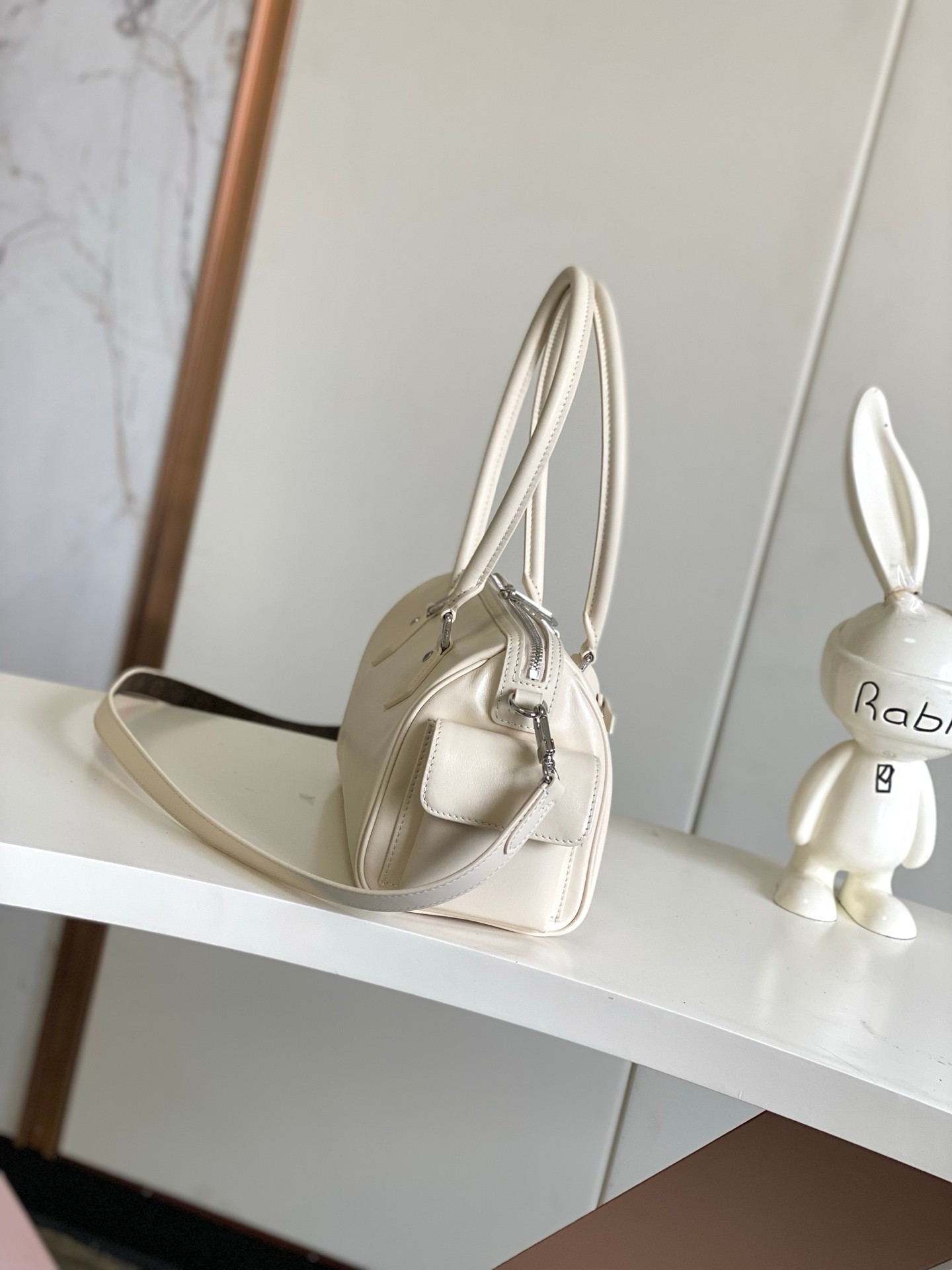 LOUIS VUITTON Speedy Cargo Vibe LV Vibe シリーズ バニラ ボストンバッグ ルイヴィトン