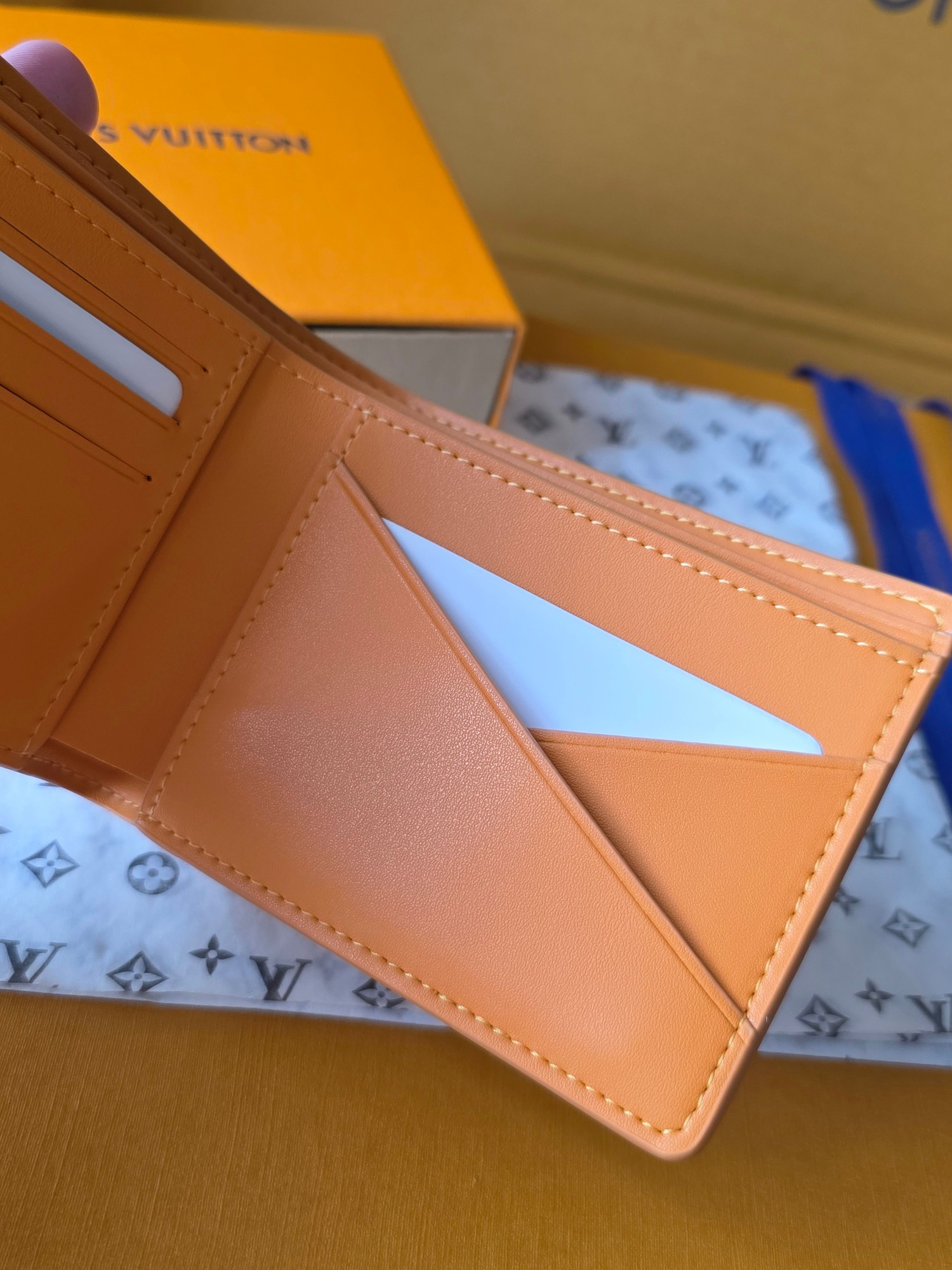 LOUIS VUITTON ポルトフォイユ・ミュルティプル ワックスドカーフスキン ターコイズブルー 二つ折り ウォレット