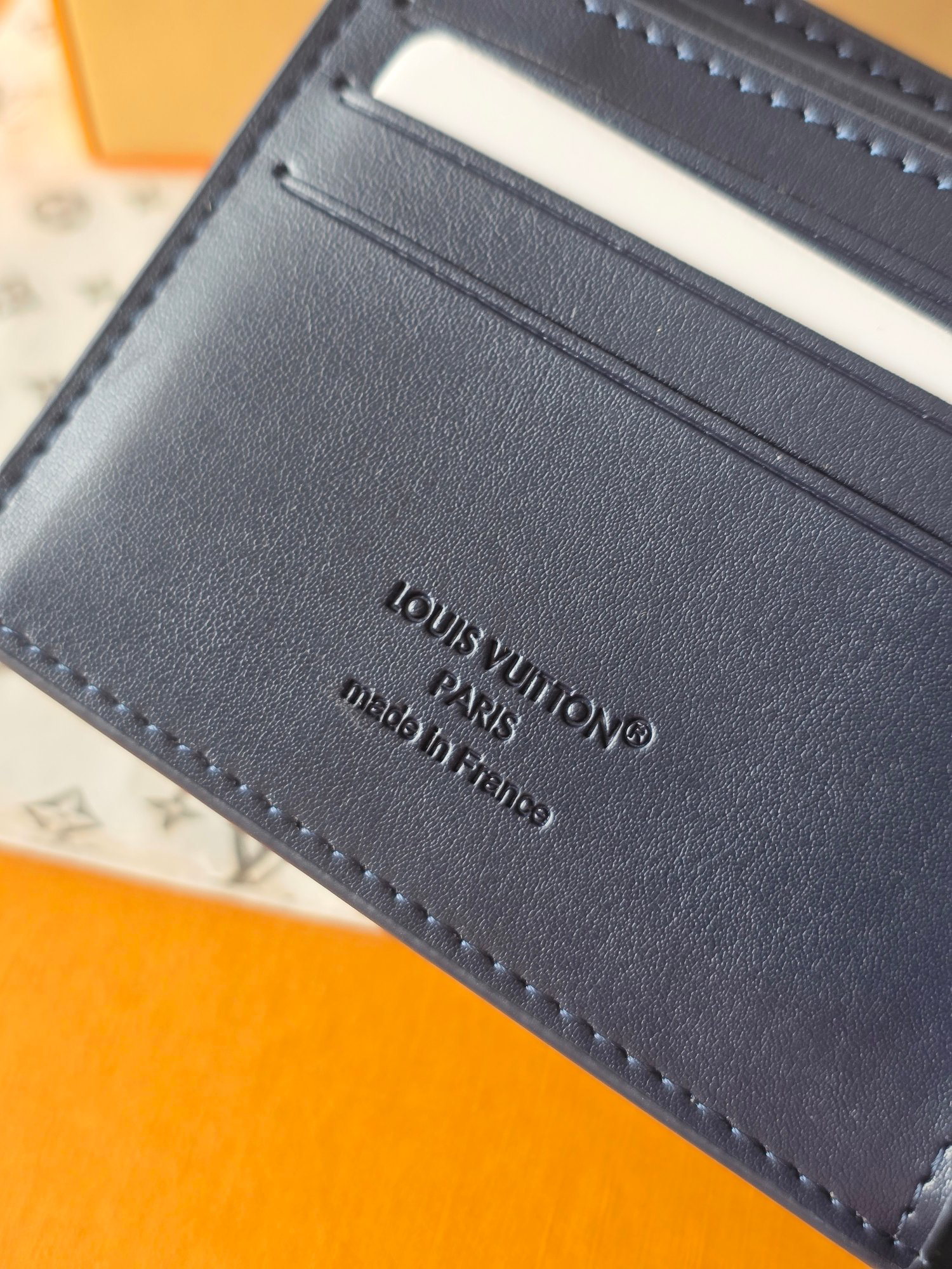 LOUIS VUITTON ポルトフォイユ・ミュルティプル ワックスドカーフスキン ターコイズブルー 二つ折り ウォレット