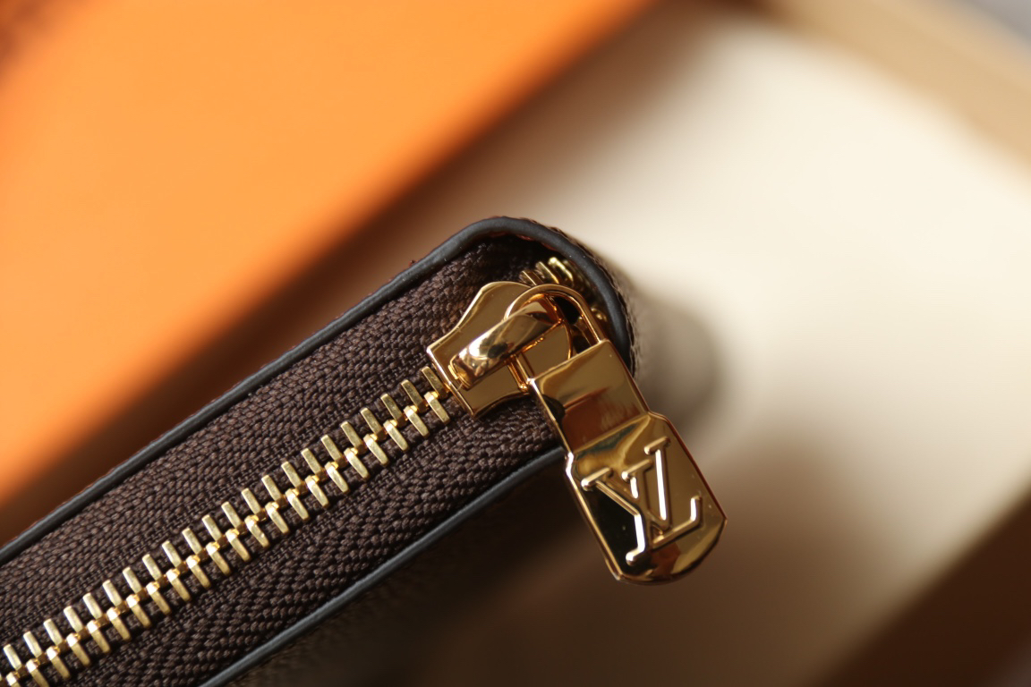 LOUIS VUITTON ジッピー・ウォレット モノグラム ブラウン ラウンドファスナー ロングウォレット