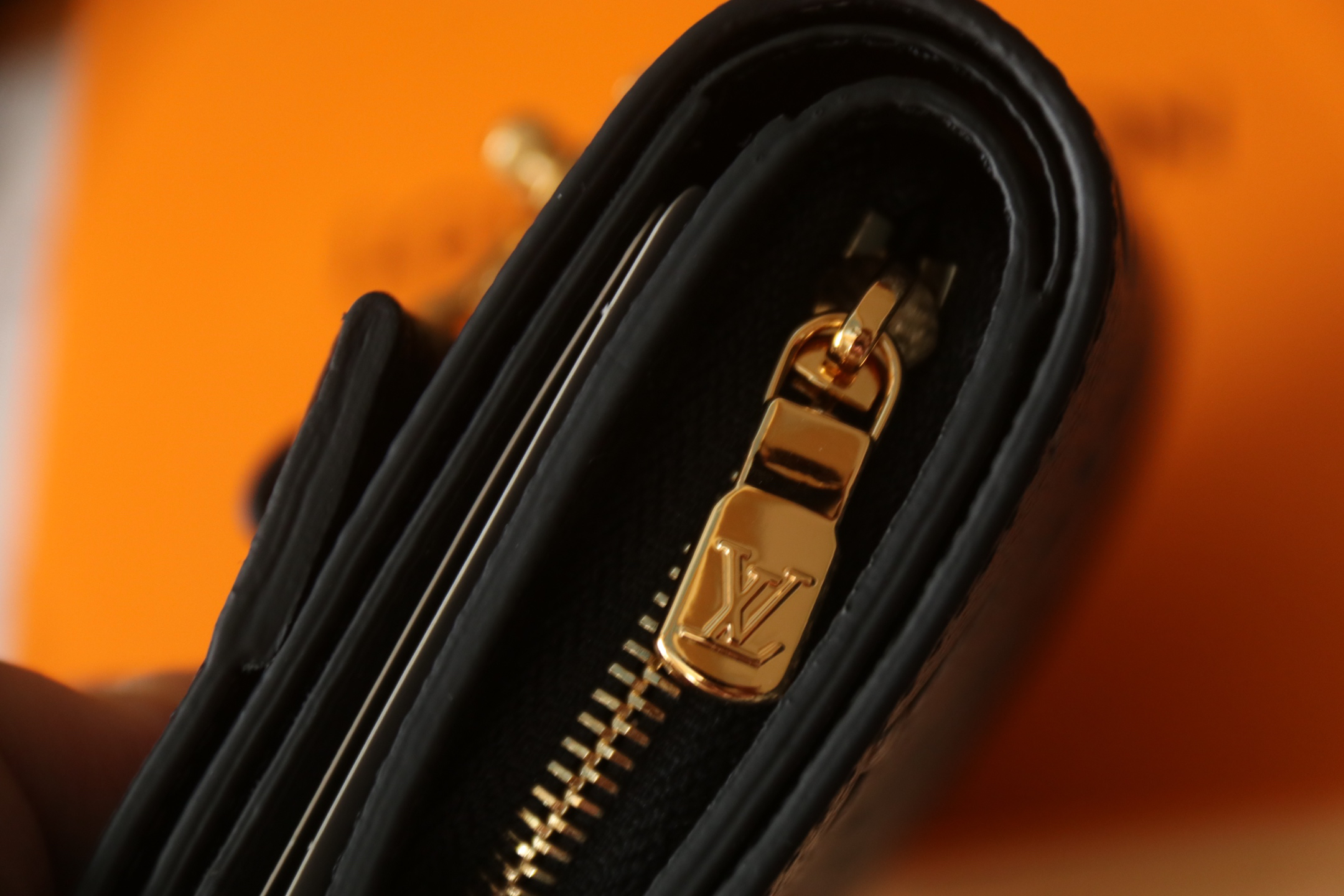 LOUIS VUITTON ポルトフォイユ・メティス モノグラムアンプラント ブラック 三つ折り ミニウォレット