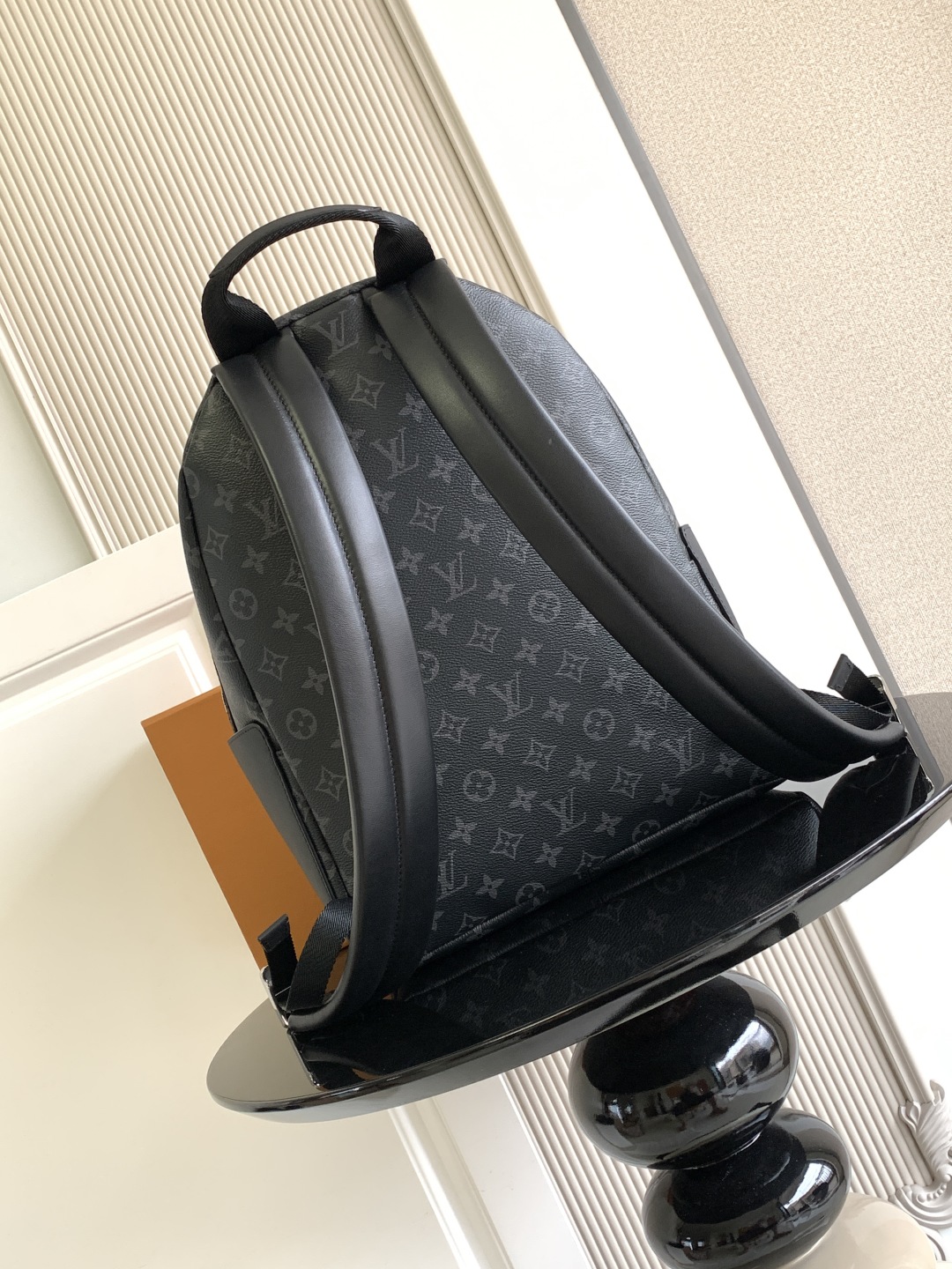 LOUIS VUITTON Discovery PM モノグラムエクリプス バックパック ルイヴィトン