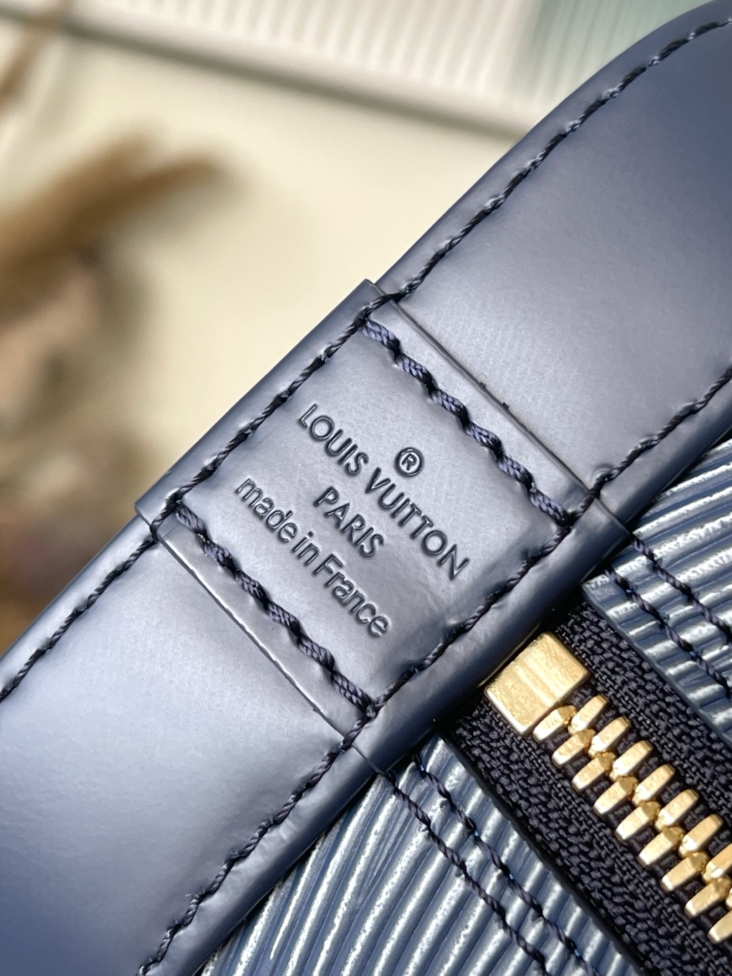 LOUIS VUITTON Alma BB エピレザー デニムブルー ハンドバッグ ルイヴィトン