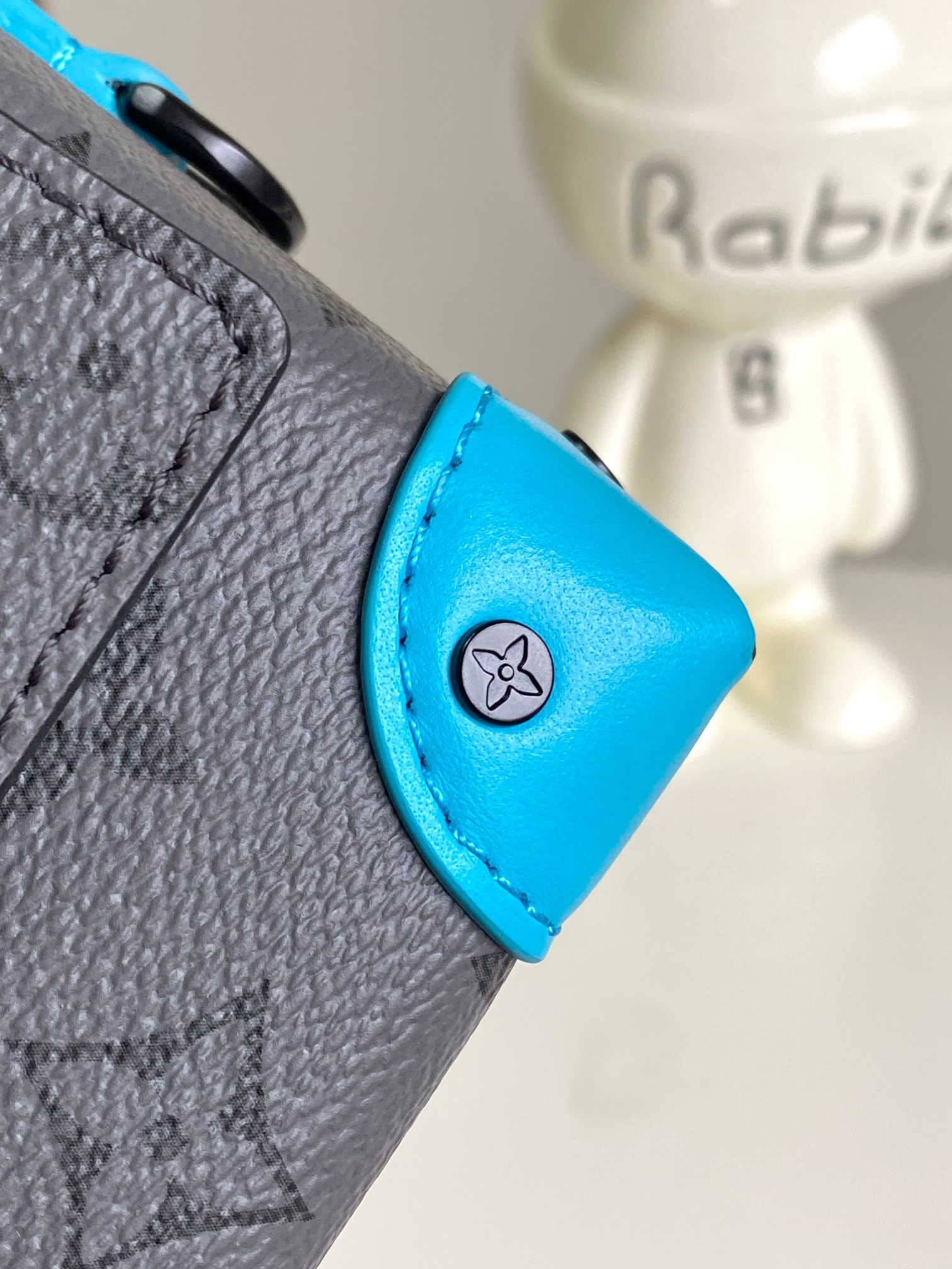 LOUIS VUITTON（ルイヴィトン）スティーマーウェアラブル ウォレット