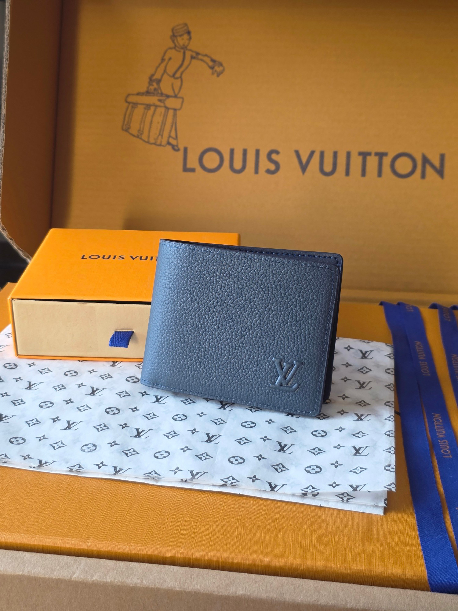 LOUIS VUITTON ポルトフォイユ・ミュルティプル ワックスドカーフスキン ターコイズブルー 二つ折り ウォレット
