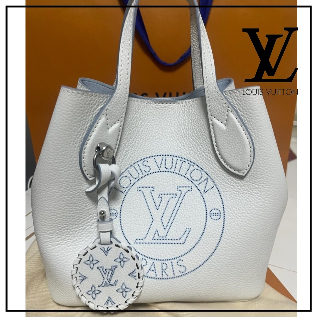 【爽やかブルーが綺麗♪】Louis Vuitton ブロッサム PM M11734