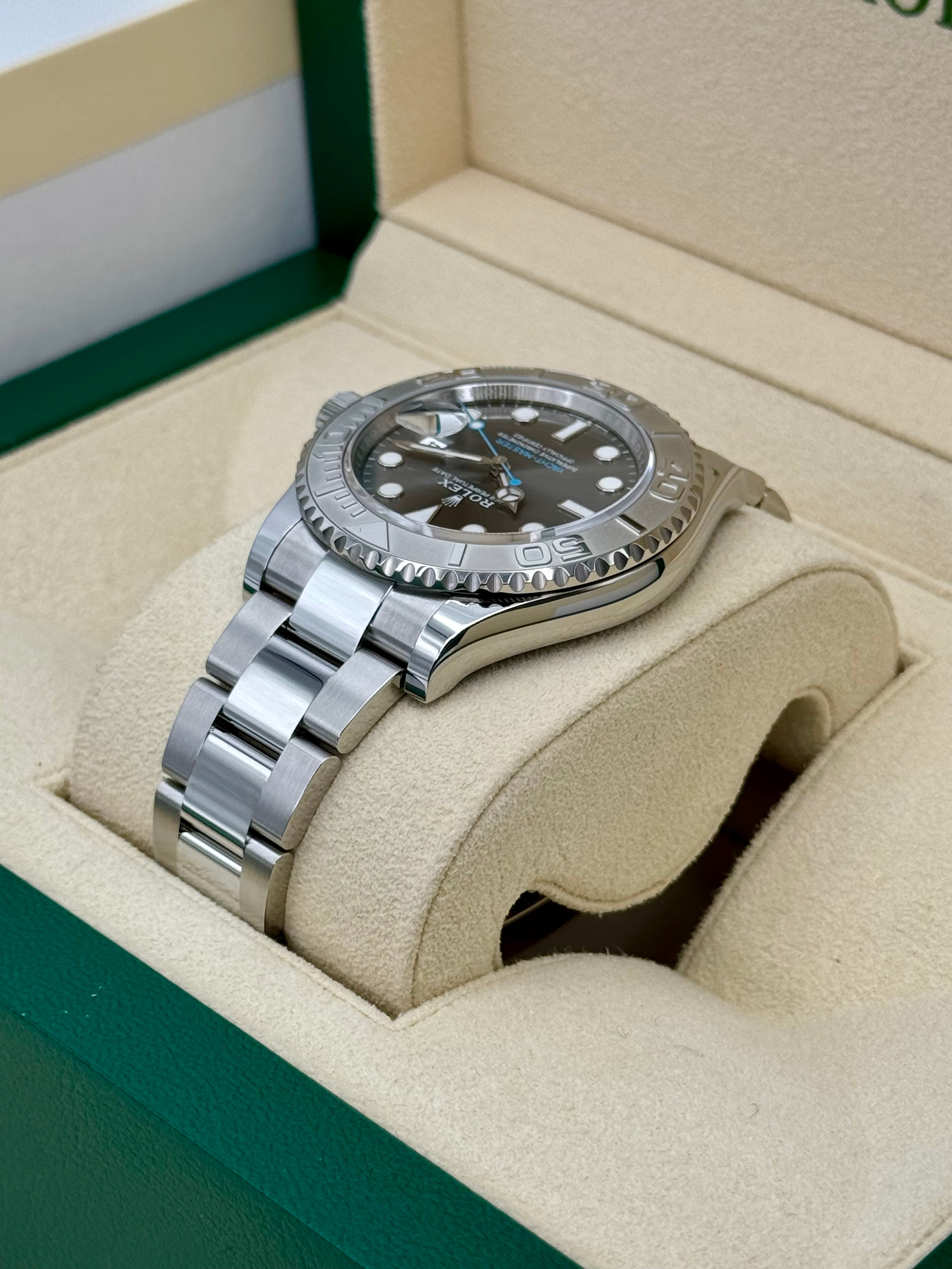 NEW 2024 ロレックス ヨットマスター 40mm 126622 ステンレススティール ロジウム文字盤