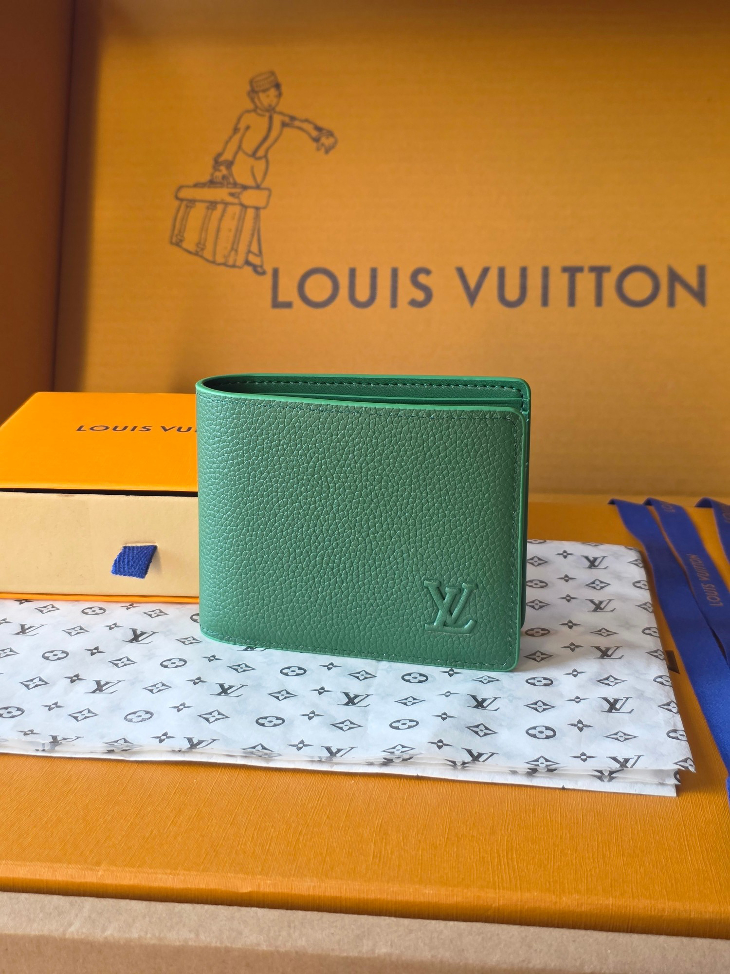 LOUIS VUITTON ポルトフォイユ・ミュルティプル ワックスドカーフスキン ターコイズブルー 二つ折り ウォレット