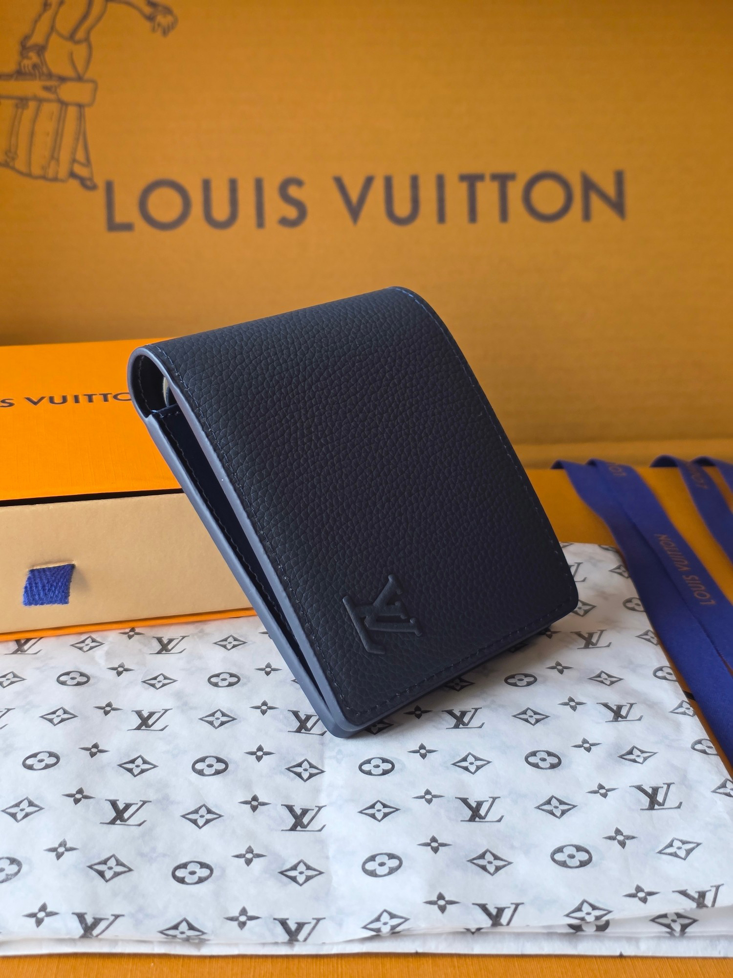 LOUIS VUITTON ポルトフォイユ・ミュルティプル ワックスドカーフスキン ターコイズブルー 二つ折り ウォレット